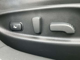 運転席・助手席パワーシート(運転席:スライド、リクライニング、リフター、サイサポート/助手席:スライド、リクライニング)
