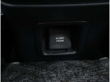 AC電源 AC100V・1500W 室内コンセント(センターコンソールボックス後方)
