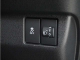 ◆VSA◆横滑り防止装置が装備されています。コーナーリング時の横すべりを抑える機能と、車両の急激な挙動変化を抑える機能で、安定した走行を実現しています。運転に安心とゆとりが出来ます。