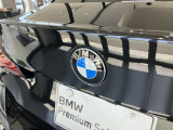 BMW認定中古車は100項目の箇所を徹底的にチェック致します。機械的な箇所や電気系、コンピューターなどを詳細に点検。交換基準に達した部品は整備した後にご納車致します。