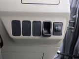 ようこそオートエムワンへ!この度は弊社在庫車輛を、ご覧頂きまして誠に有難う御座います。豊富な自社在庫からお好みのお車をお選び下さいませ。