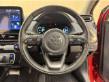 ステアリングスイッチ搭載!手を離さずに手元のスイッチでさまざまな操作が可能。運転中、視線をそらさなくても操作ができて安全です!