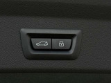 弊社お客様より頂いた下取車やデモカーが在庫の殆どを占めています。車の経歴や整備記録が分かり、ご安心してお車をお選び頂ける正規ディーラーならではのラインナップでございます。
