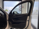 BMW認定中古車は保証も充実しております。2年間もしくは、1年間の保証に加え、最大4年間までの保証延長も可能でございます(対象車種限定)!充実の保証で、安心してお車をご利用いただけます!