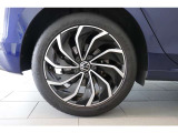 ボディコーティング施工も取り扱っています。お車を綺麗な状態でお渡しができます。また遠方の方にも喜んでいただいております。