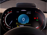 『運転』に対するBMWのこだわりはメーターパネルにも表れております。視野性の良いメーターパネルは疲労感の軽減と、運転の楽しさをもたらしてくれます。
