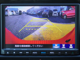 ◆【リアカメラ】が装着されています。リバースに入れるだけで映ります。後方の安全確認や、狭い駐車場での車庫入れ、雨の日や夜間など視界の悪い時に便利です。安全にバックする為には欠かせない装備です。