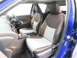 「中古車ハイブリッド保証」付き。ハイブリッド機構を無償で保証します。保証期間は、初度登録年月から10年目まで、またはロングラン保証が終わってから3年間。ただし累計走行距離が20万km以内です。
