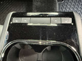セカンドシートにもヒーター、ベンチレーション機能付き