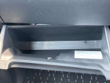 グローブボックスも大きく使いやすいです。