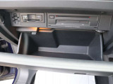 認定中古車保証1年間距離無制限の保証とロードアシスタンスサービスが全車に付帯されています。また、1年間または2年間の延長保証(有償)もご利用いただけます。