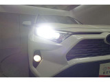 話題のLEDヘッドランプが採用されております! 省電力で長寿命、しかもとても明るく熱くなりにくい性質を持ったライトになります。虫も寄ってきにくい性質も持っております。