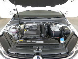 メーカー直営認定中古車 1オーナ 禁煙車 LEDライト 純正ナビ ブルートゥース接続 カープレイアンドロイドオート対応 アクティブディスプレイ スマートキースペア有 ETCバックカメラアダプティブクルーズ