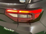 視認性の高いLEDリヤコンビネーションランプ(LEDストップランプ)は省電力・長寿命化を実現。
