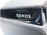 Audi正規ディーラーが高品質をお約束。高度な訓練・教育を受けたAudi専任メカニックが、100項目にもおよぶ精密な点検を実施いたします。すべてをクリアしたAudi車だけが、あなたのお手元に届けられるのです。