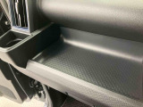 ご商談の際は営業スタッフのおります店舗をご案内させて頂きます。