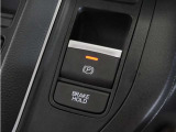 ◆オートブレーキホールド機能付き電子パーキングブレーキ◆ブレーキペダルを足から離しても停車状態を保ちます。アクセルを踏めば自動でブレーキが解除され、発進可能!