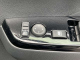 ◆◆◆電動格納式ドアミラーです。駐車時や狭い道でのすれ違いなどスイッチひとつで格納できます。