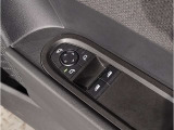 当社BMW認定中古車は全車保証付きでございます。また保証料金や整備費用はお見積書内の諸費用・税金に追加計上する事はございません。認定中古車保証付きのお支払総額でお見積りご依頼の上、他店とお比べください