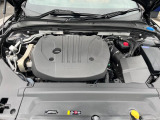 【B6エンジン(マイルドハイブリッド2.0Lターボ)】エコと走行性能の両立!エンジン単体で出力300PS+電気モーターのハイパフォーマンスパワートレインです。