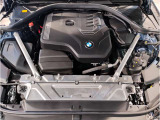 BMWのエンジンは世界的にも認められている高性能エンジンです。レスポンスがよく高回転型の心地よい吹きあがりなど駆け抜ける歓びのキーになる部分でございます。