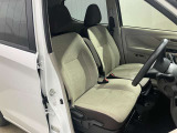 【運転席シートリフタ-】運転席の高さ調整が出来るので自分の運転しやすい高さに合わせて快適なドライブをお楽しみください♪♪