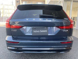 乗る人の安全を、最優先に考えて造られたボルボ車。あらゆる所に、安全のための工夫が施されています。そのため、実際に運転する際には、車に守られているという安心感があります。