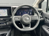 ハンドルは軽やかに回り、気持ちよく運転が出来ます。