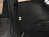 プレミアムHiFiシステムを搭載し、V6サウンドと共にクリアで広がりのある音響空間をお楽しみいただけます。
