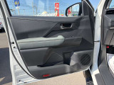 ☆クルマ買ったらエンジンオイル無料のテクノオートリアルです。納車時より走行距離4000キロ又は6ヶ月に一回のペースでご来店していただければ、エンジンオイル交換が無料です!工賃・オイル代金が0円!