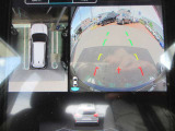 11.6インチセンターインフォメーションディスプレイ運転に必要な情報やエンターテイメント機能を統合的に操作できます