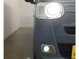 LEDヘッドライトです。デザイン性がよくとても明るいので、夜間の走行や悪天候でも安心です。しかも長寿命!
