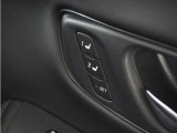 ◆ドライビングポジションシステム◆HondaスマートキーでDRIVER1・DRIVER2のそれぞれにシート位置を記憶でき、乗車時に使用キーを判別して自動で調整を行います。