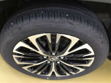 【215/50R18】夏タイヤを装着しています
