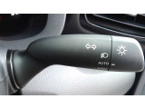 ライトもAUTO機能が付いていて、暗くなると自動で点灯し、明るくなると自動で消灯するので、大変お役にたちますよ!!