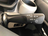 ☆オートライト機能☆車外の明るさに応じて自動的でヘッドランプを点灯および消灯します。夕暮れ時やトンネルなどで便利です!