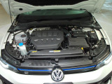 ●Volkswagenを知り尽くしたスペシャリストが隅々まで整備●各モデルの情報がインプットされた専用テスターで過去の細かな不具合を確認。モデルごとや部位ごとに専用スペシャルツールを用いて整備します。