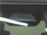 ◆Honda SENSING◆ カメラ等装置で精度の高い検知能力を発揮、安全運転を支援します。ステアリング上のコントローラーに注目!