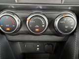 空調はAUTO エアコンですので、温度設定するだけで後は車が管理してくれます。快適な室内空間です!