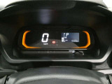 メーターの視認性もよく安全運転ができますね