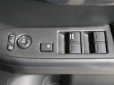 運転席のスイッチ類です。
