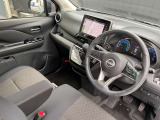 広々とした視界を体感できます。運転が楽しくなりますね。