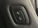 運転席側から助手席シートの調整が可能です。