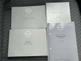 取扱説明書・整備手帳付いてます。