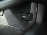 ◆USBチャージャー◆使いやすい場所に装備されています。