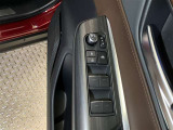 運転席パワーウィンドウスイッチです。