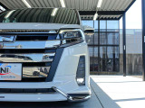 新品モデリスタフロントエアロ!新品テイン車高調!新品BADXマルチフォルケッタ19インチアルミホイール!新品タイヤ!LEDヘッドライト!LEDフォグ!リアスポイラー!ドアバイザー!ワンタッチスライド!