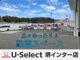 ■広々とした展示場に、多彩なHonda認定中古車を展示しております!実際に見比べながらお客様に最適な一台をお選びいただけます!
