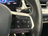 ステアリングホイールに装備されているマルチファンクションボタンを押すだけで電話やスピーチコントロール、オーディオなどの機能が操作できます♪