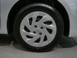 185/60R15です